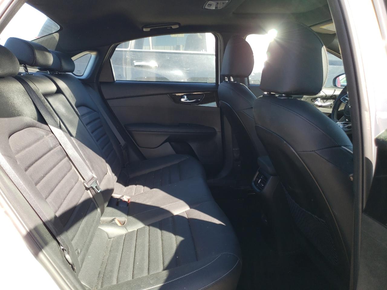 3KPF54AD1NE496560 2022 Kia Forte Gt Line