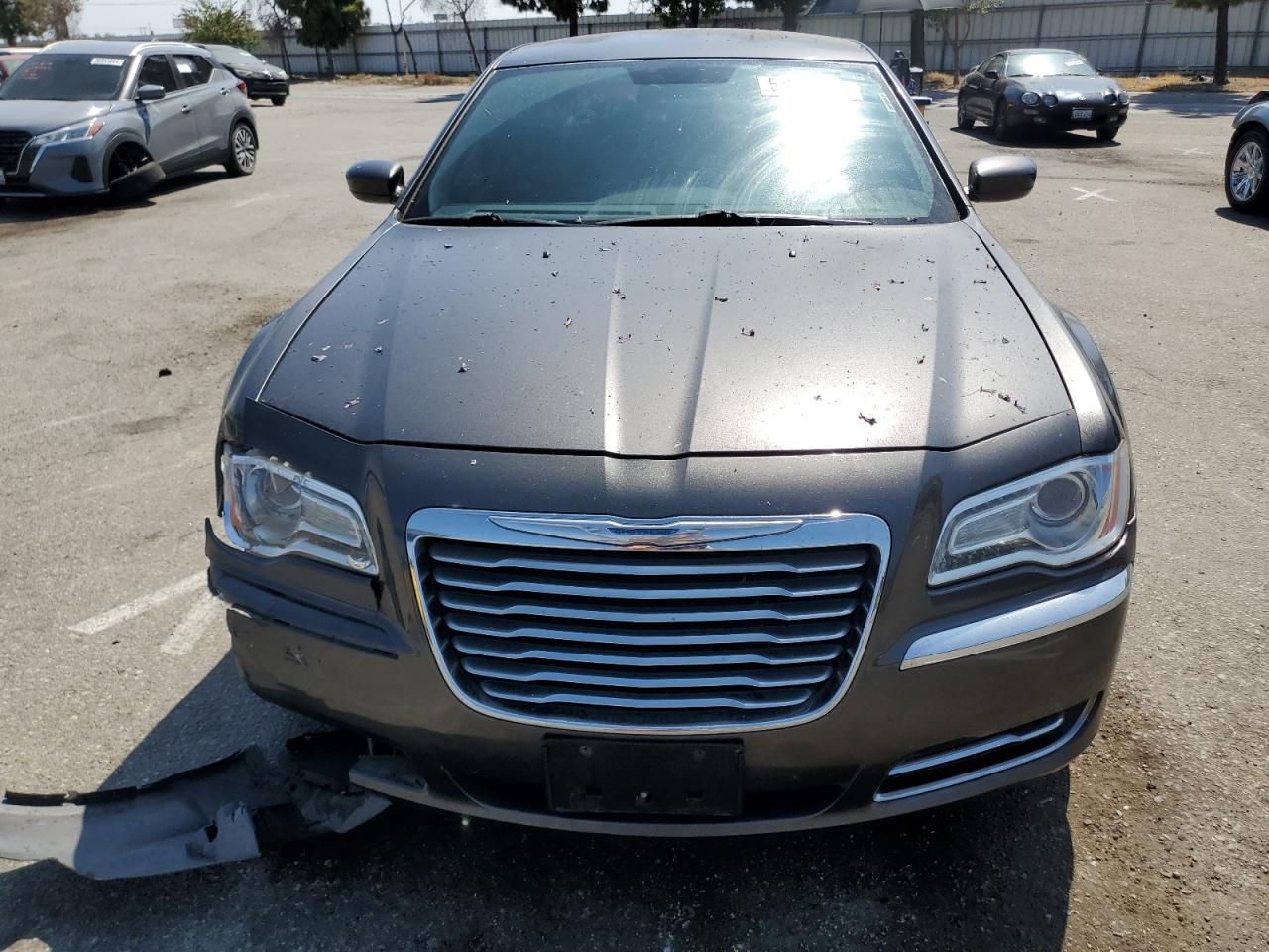 2013 Chrysler 300 vin: 2C3CCAAG8DH569190