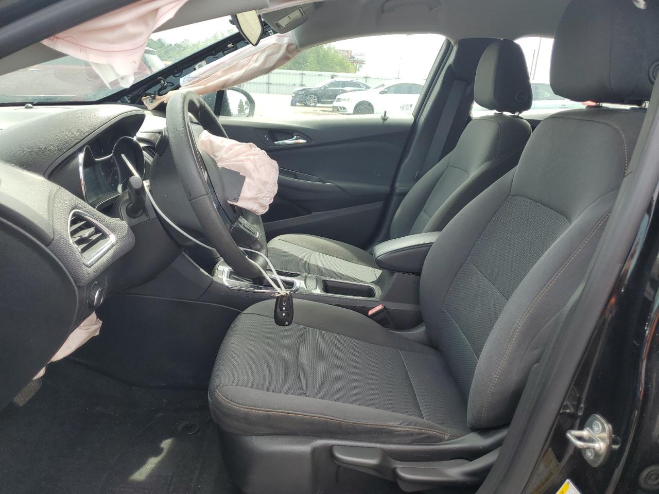 3G1BC6SM2KS596381 2019 Chevrolet Cruze Ls