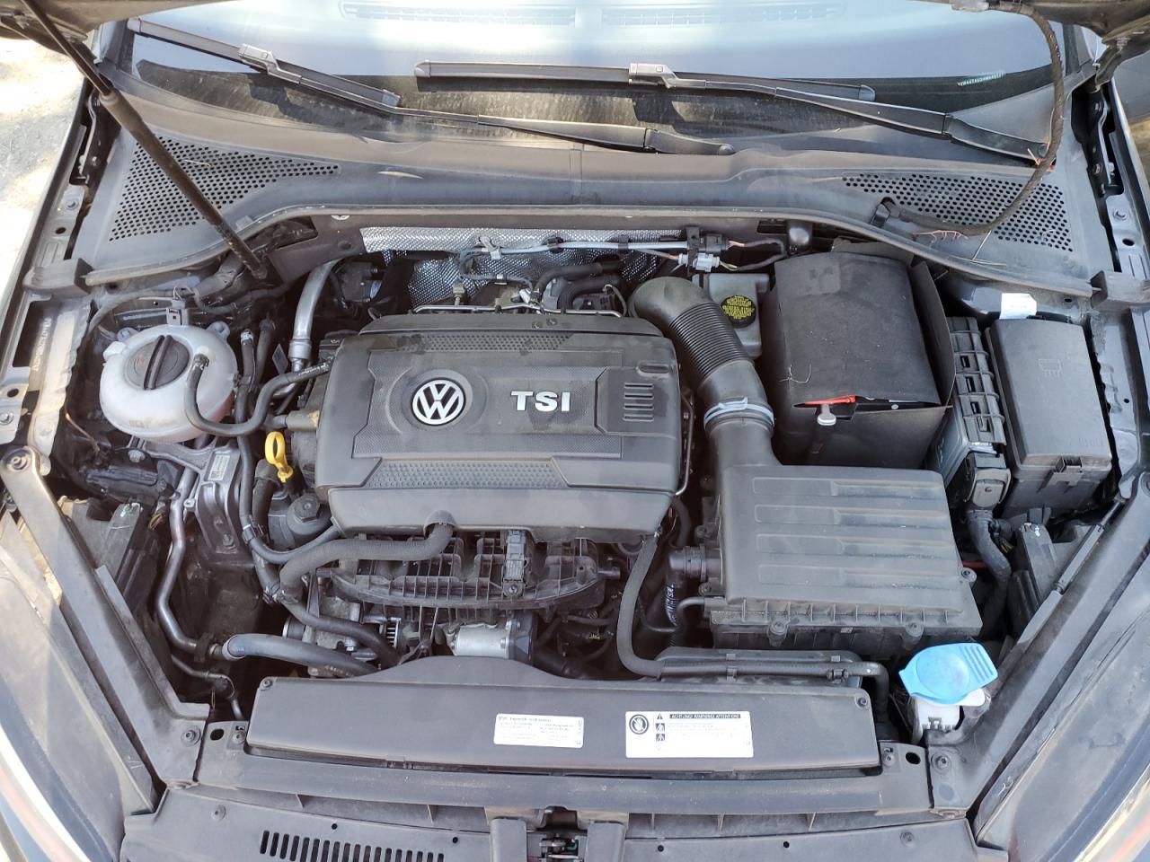 3VW447AU2HM040747 2017 Volkswagen Gti S/Se