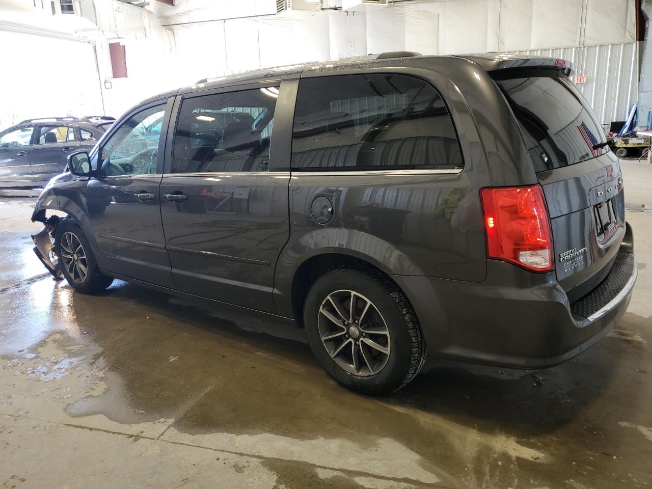 2C4RDGCG2HR760302 2017 Dodge Grand Caravan Sxt