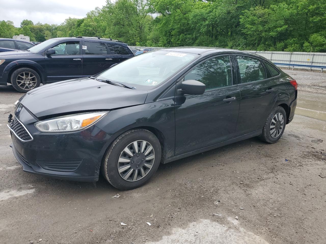 1FADP3E27JL306739 2018 Ford Focus S