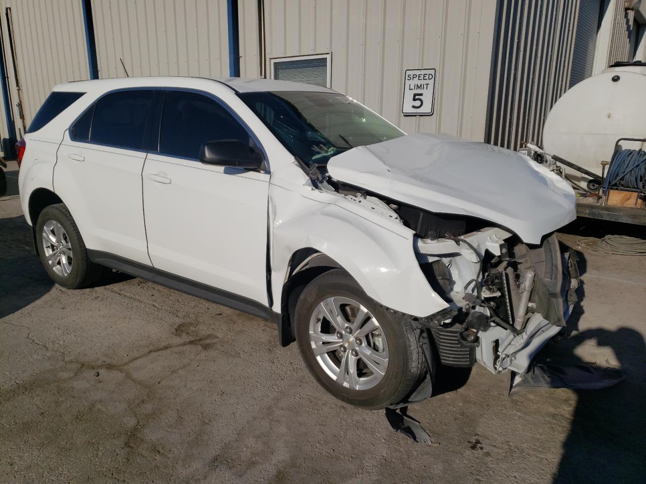 2GNALBEK1H1590864 2017 Chevrolet Equinox Ls