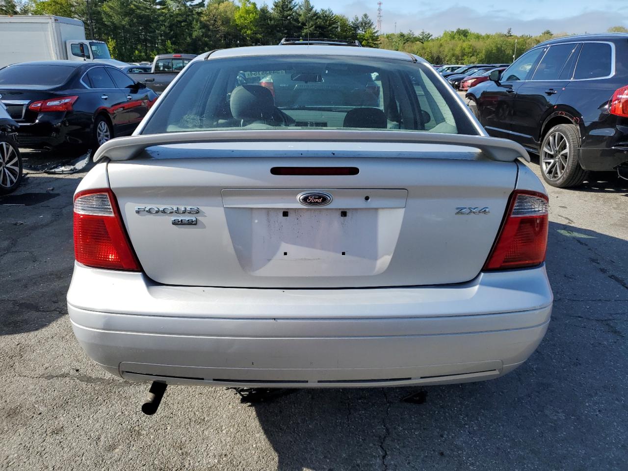 1FAFP34N35W175527 2005 Ford Focus Zx4