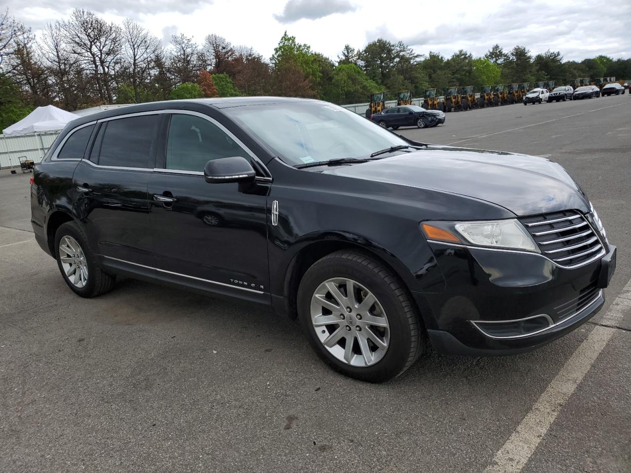 2LMHJ5NK5JBL01354 2018 Lincoln Mkt