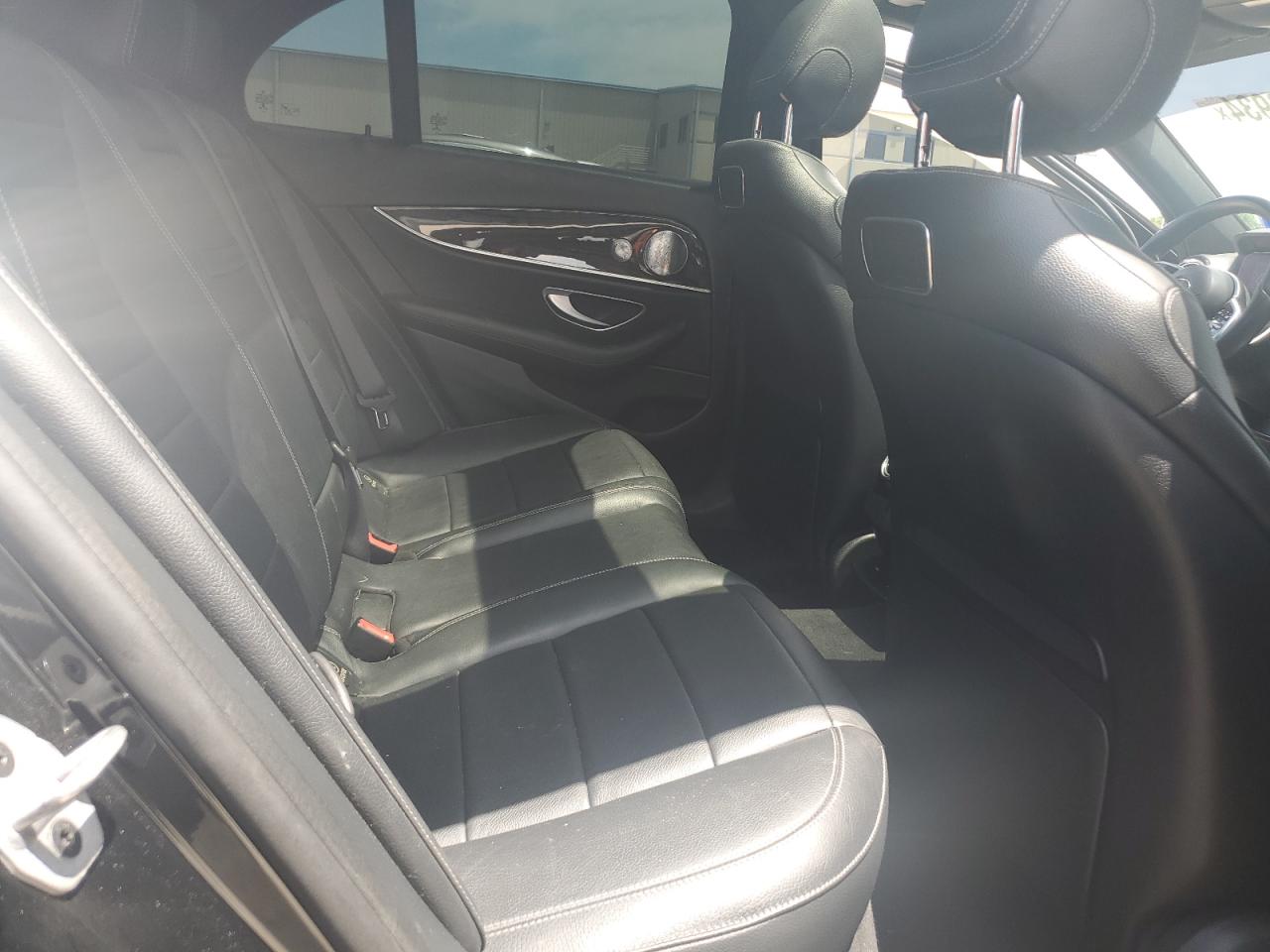 WDDZF4JB8KA514114 2019 Mercedes-Benz E 300