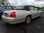 LINCOLN TOWN CAR S photo