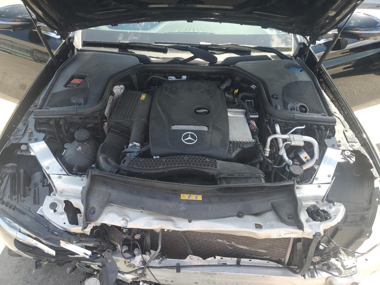 WDDZF4KB2KA490911 2019 Mercedes-Benz E 300 4Matic