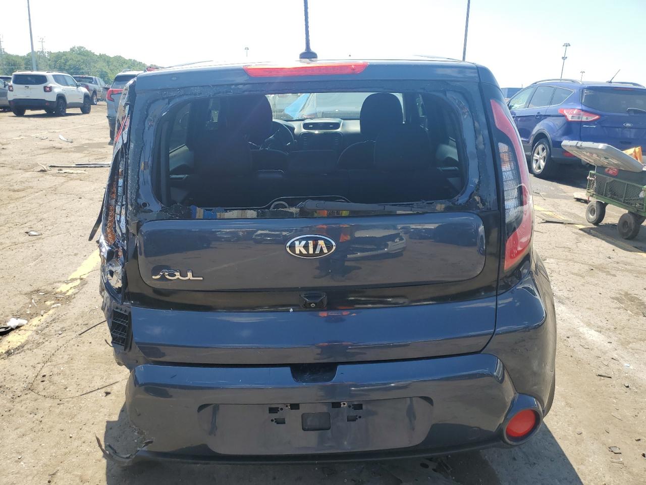 KNDJX3A5XF7185170 2015 Kia Soul !