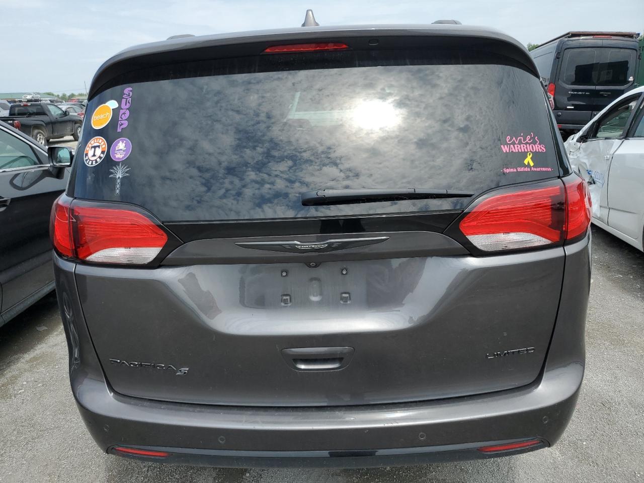 2C4RC1GG7KR628248 2019 Chrysler Pacifica Limited