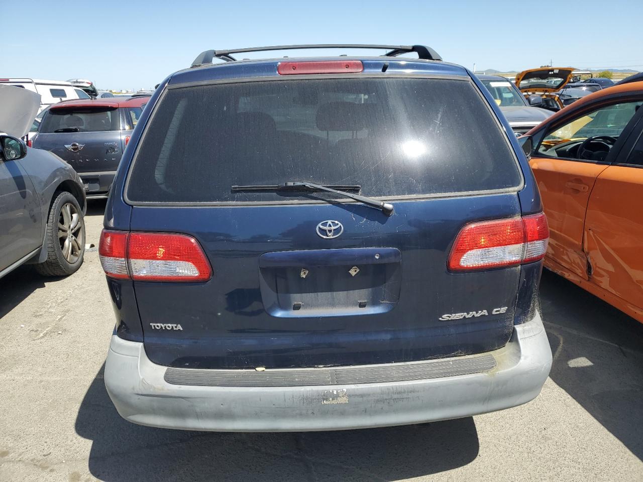 4T3ZF19C32U493843 2002 Toyota Sienna Ce