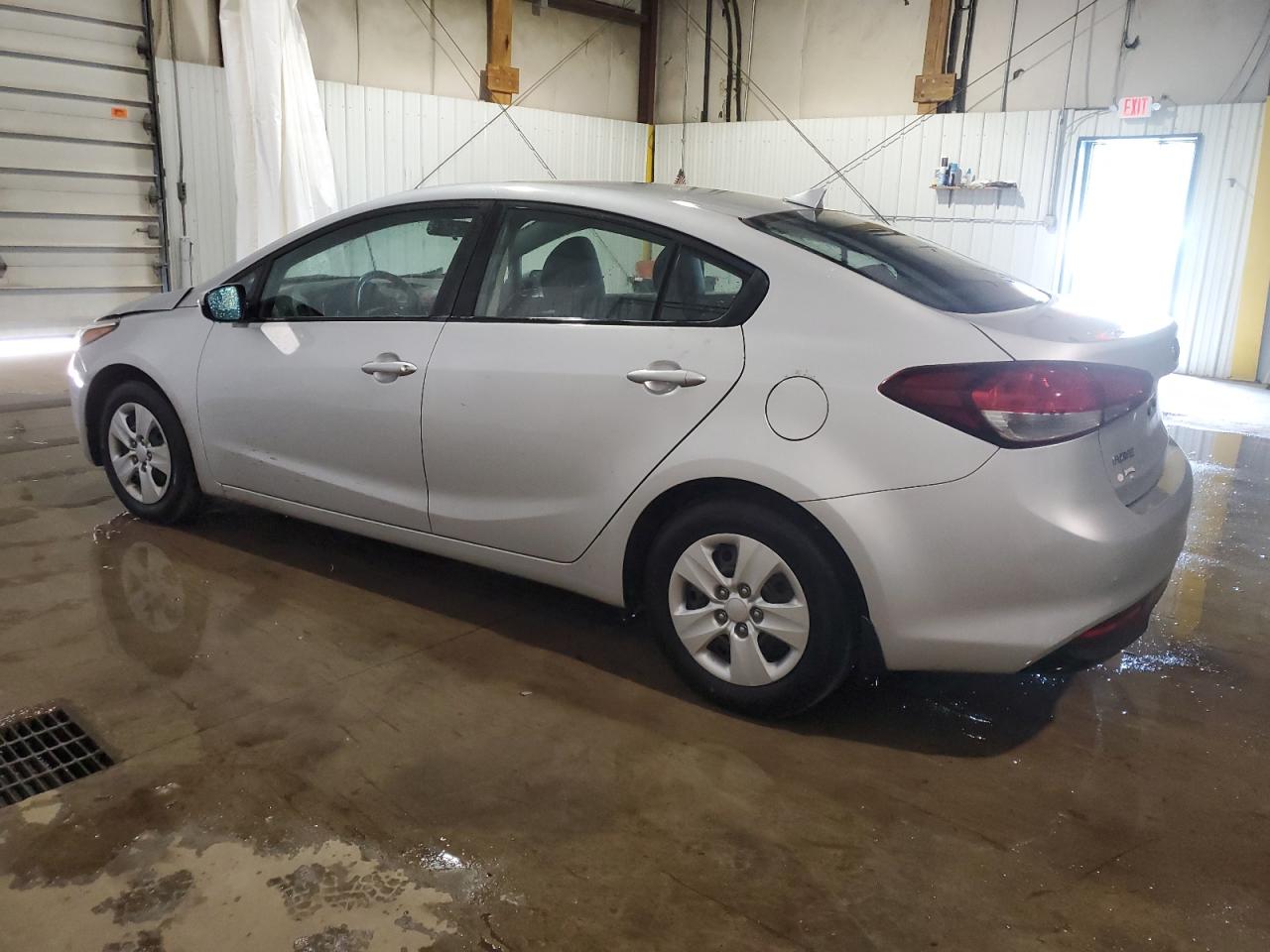 3KPFL4A77HE160917 2017 Kia Forte Lx