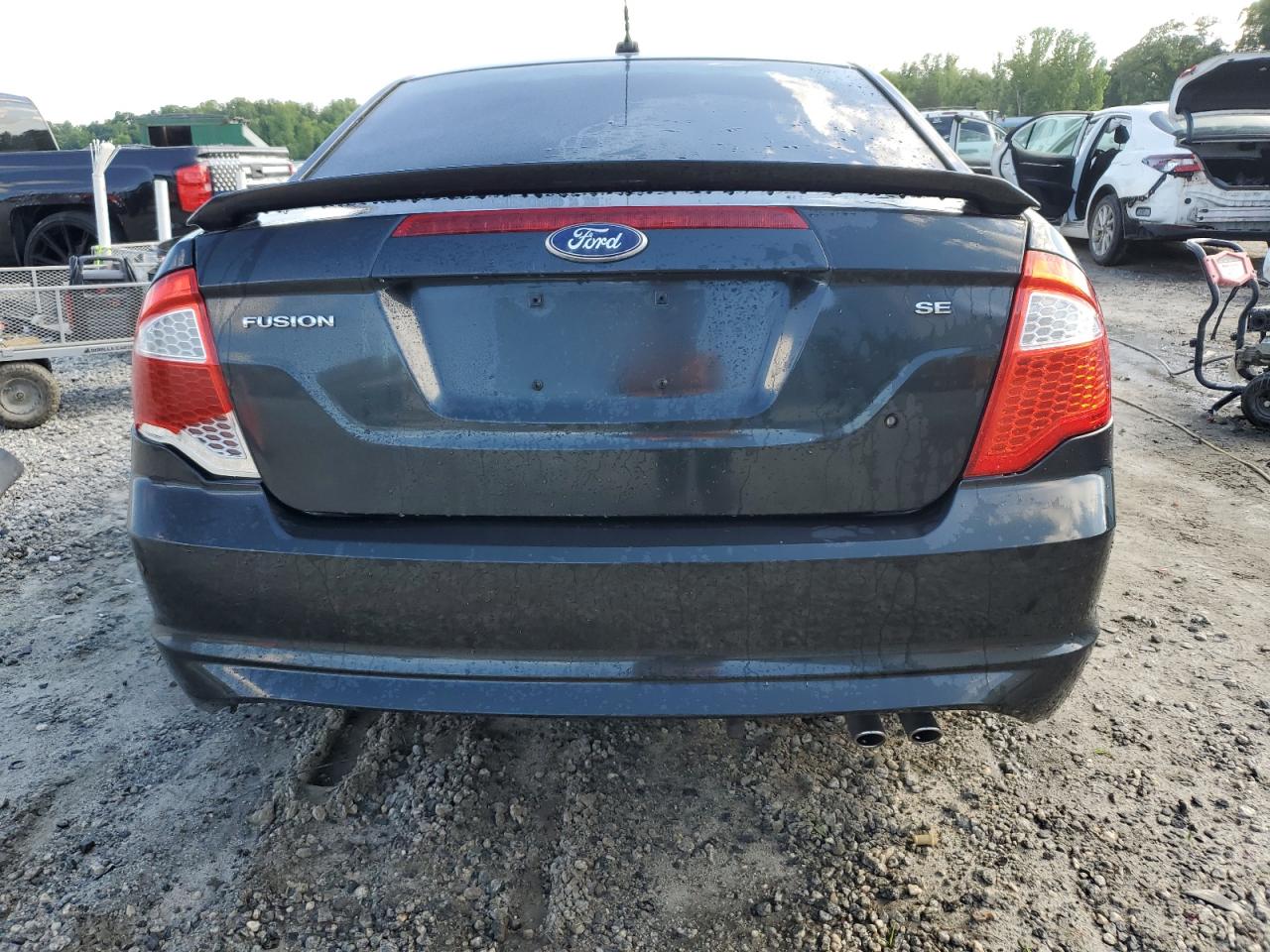 3FAHP0HA1AR357223 2010 Ford Fusion Se