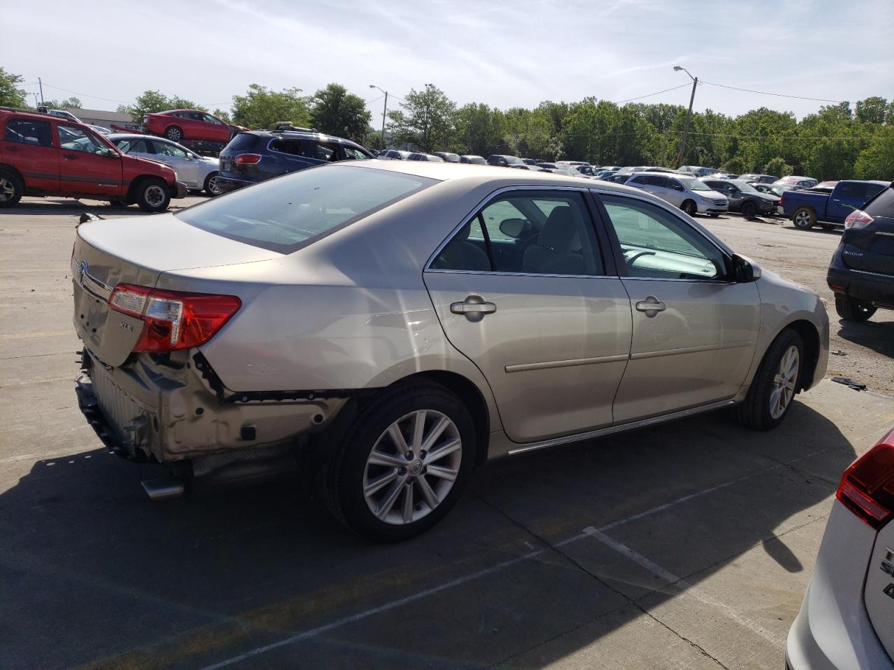 4T1BF1FK0DU718325 2013 Toyota Camry L