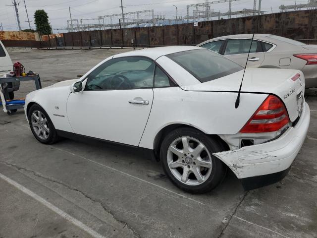 2000 Mercedes-Benz Slk 230 Kompressor VIN: WDBKK47F3YF152480 Lot: 54925974