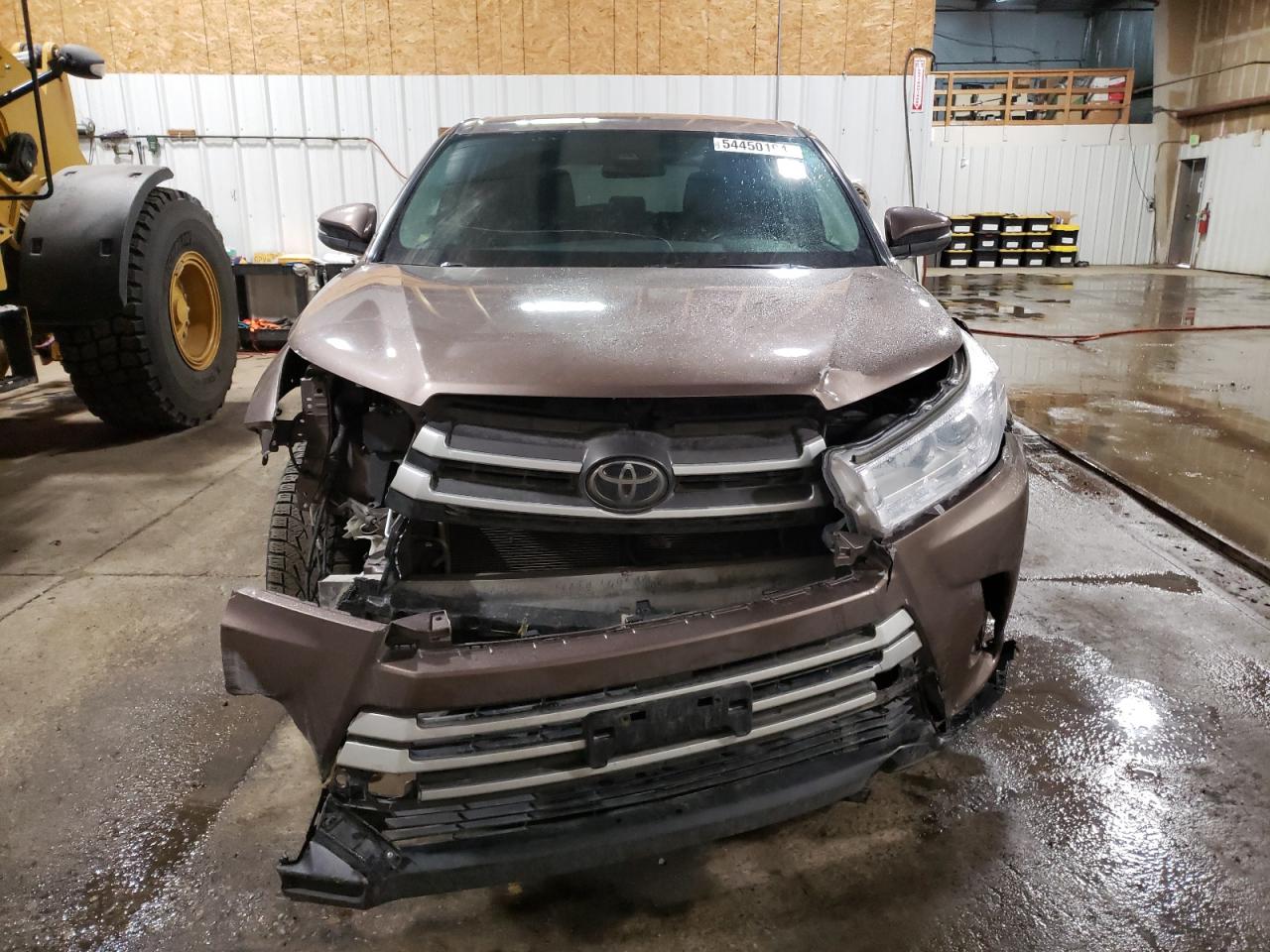 5TDBZRFH3JS864197 2018 Toyota Highlander Le