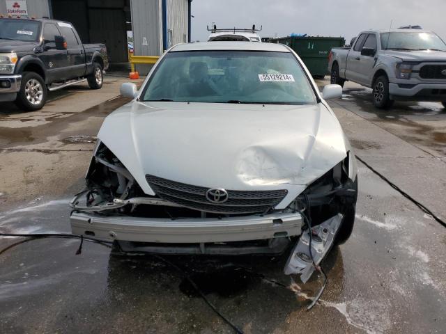 2002 Toyota Camry Le VIN: JTDBE32K620111794 Lot: 55129214