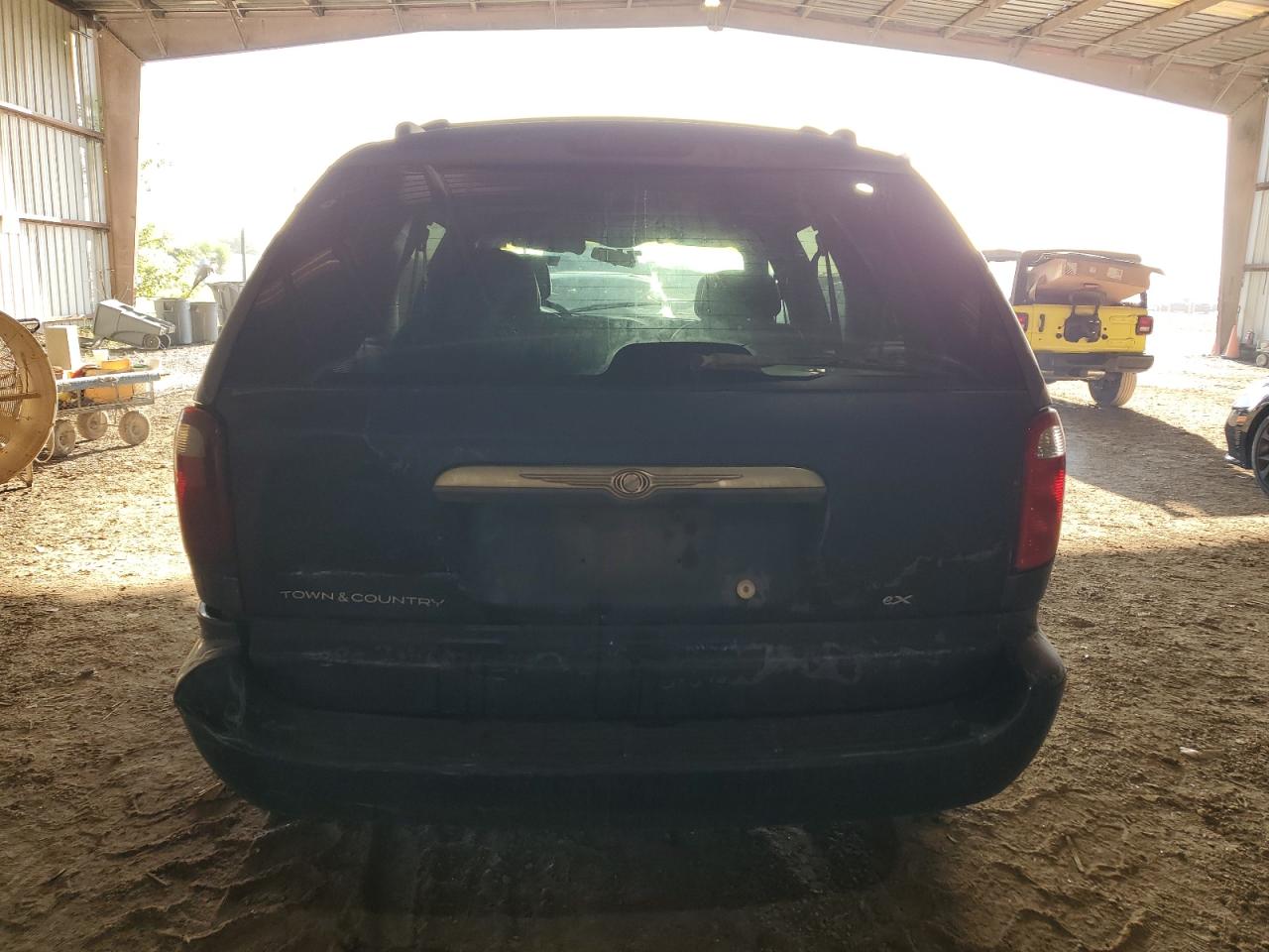 2C4GP74L52R717414 2002 Chrysler Town & Country Ex