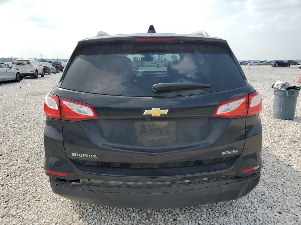 2GNAXMEV2J6247340 2018 Chevrolet Equinox Premier