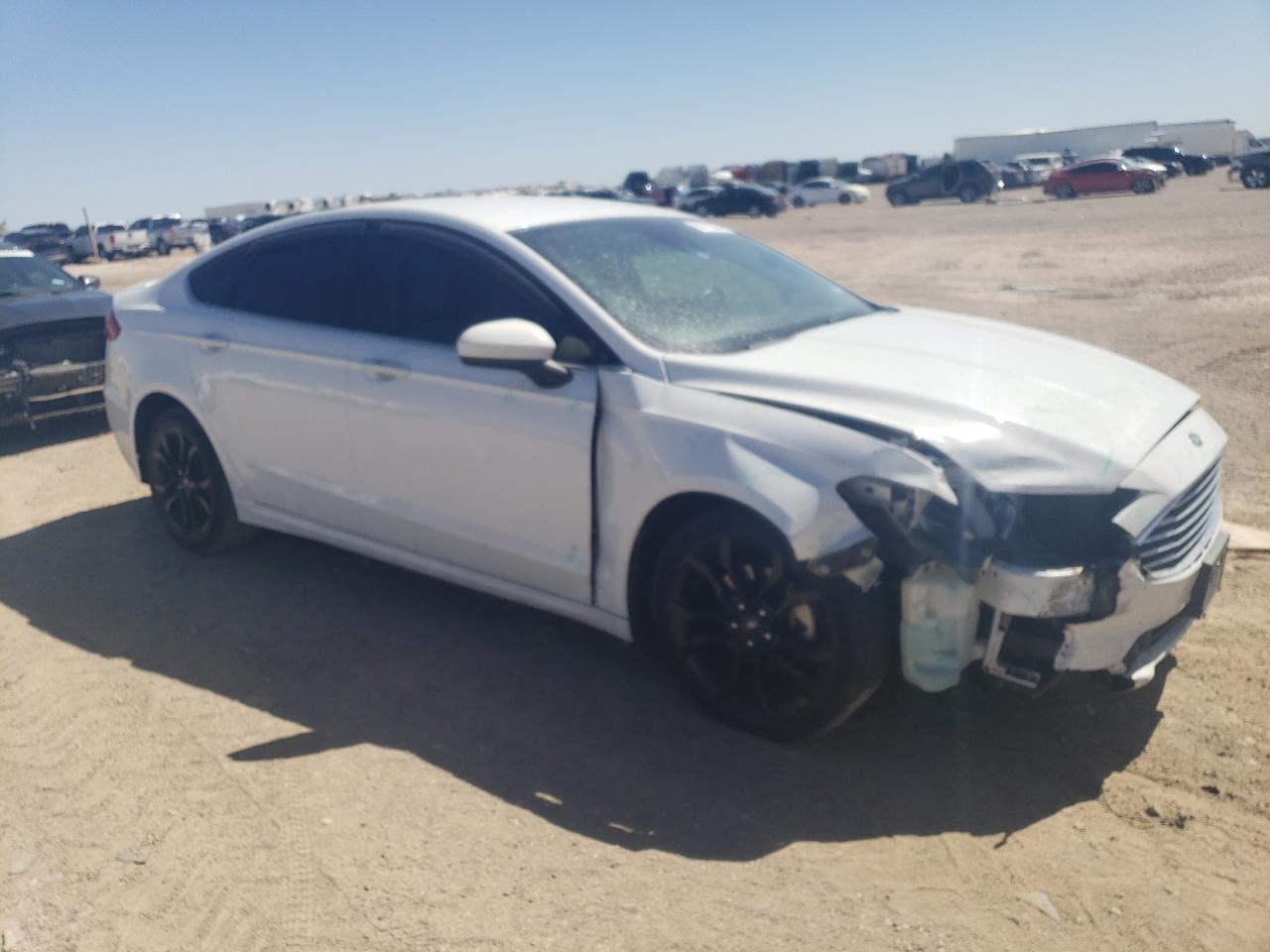 3FA6P0HDXKR231462 2019 Ford Fusion Se