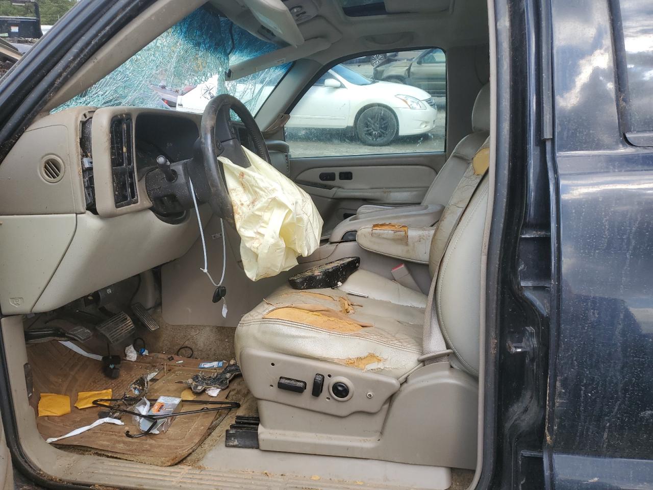 1GNEK13Z73R197272 2003 Chevrolet Tahoe K1500