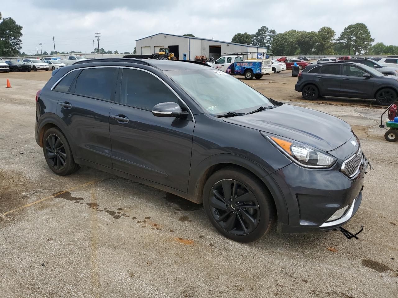 KNDCC3LC9J5136532 2018 Kia Niro Ex