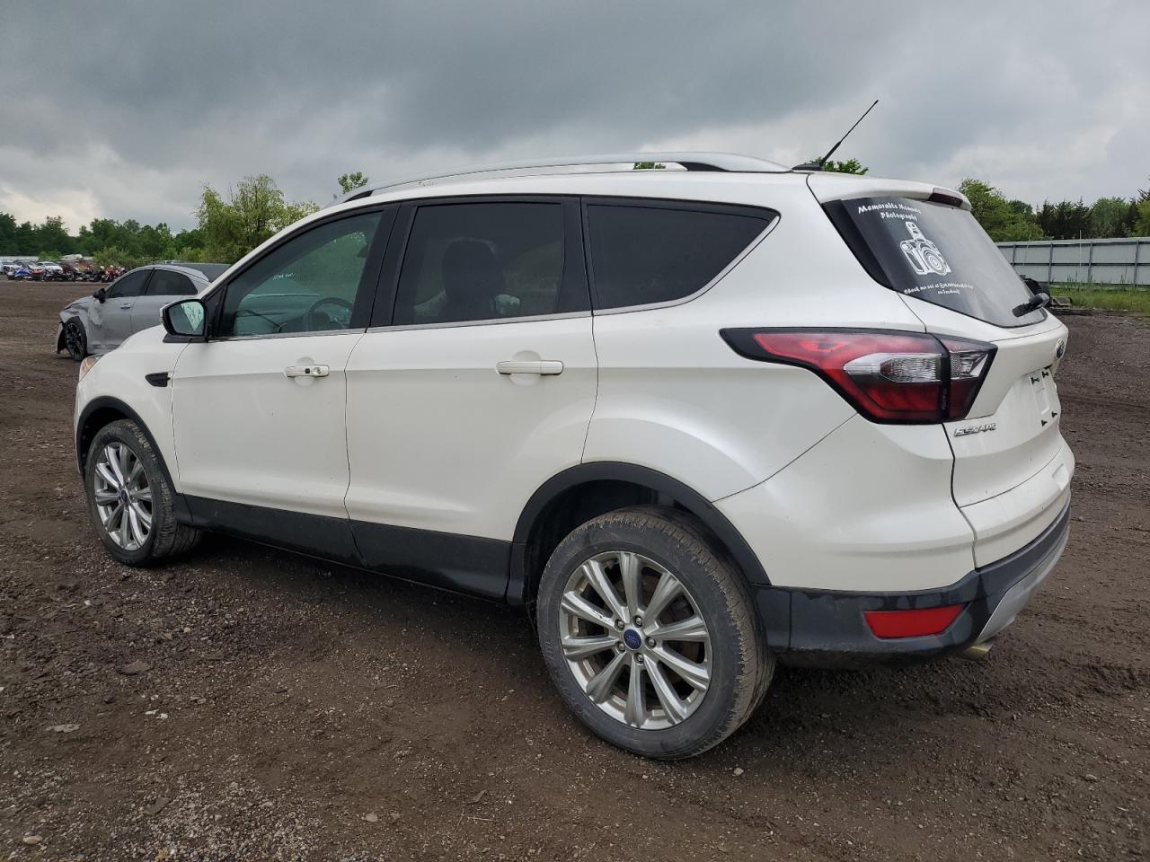 2017 Ford Escape Titanium vin: 1FMCU0JDXHUF03845