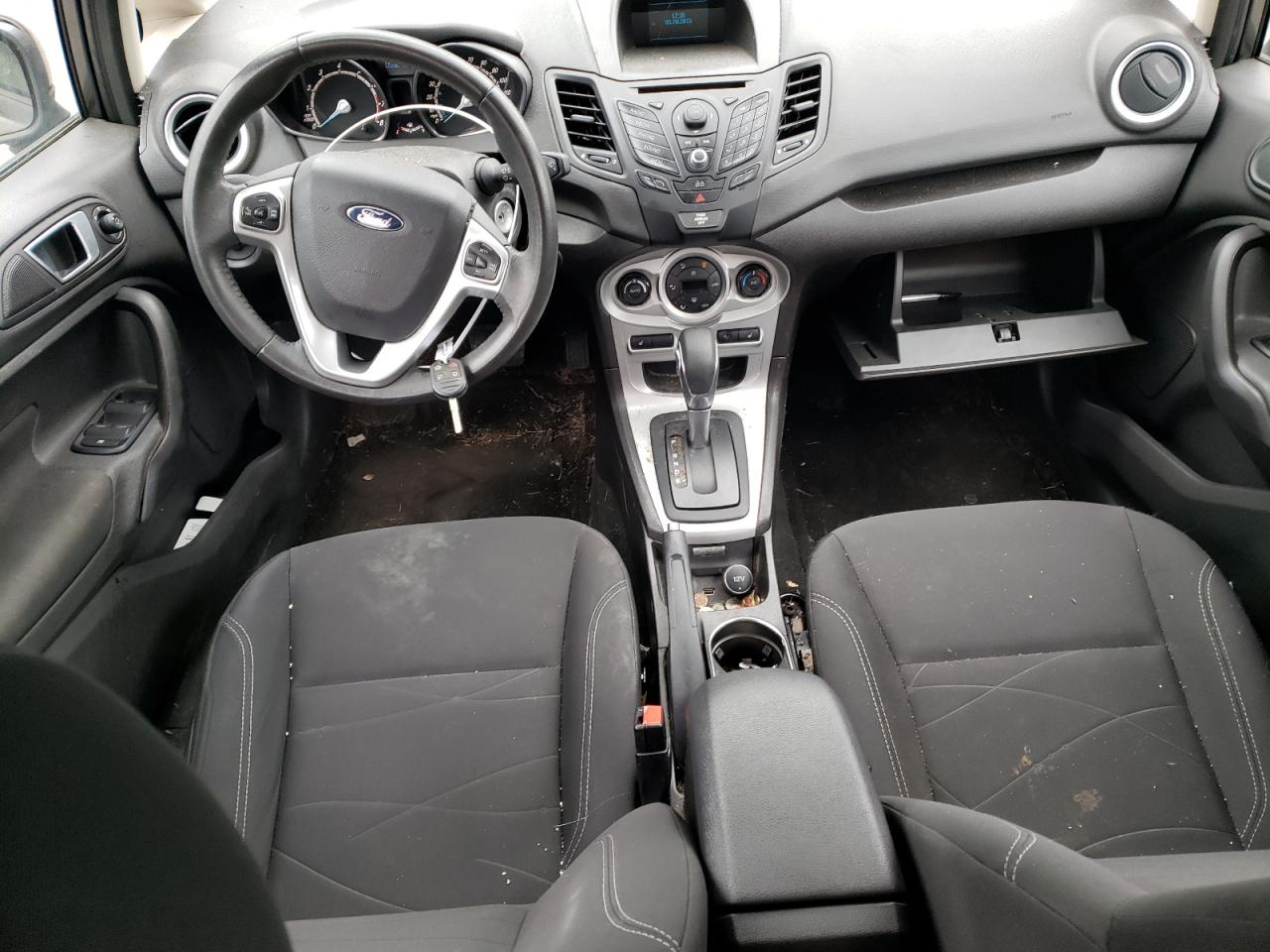 3FADP4EJ6FM159235 2015 Ford Fiesta Se