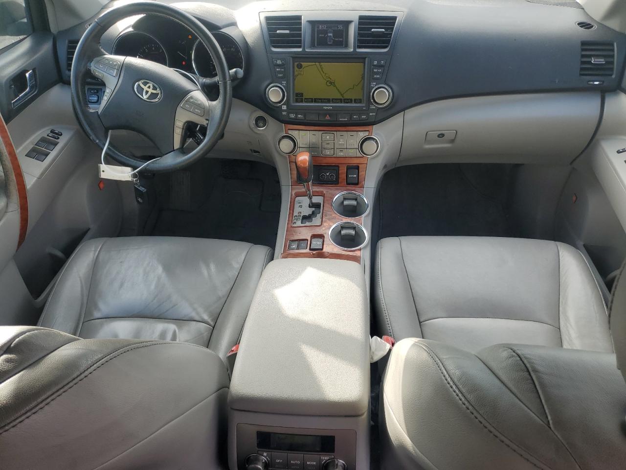 5TDDK3EH4AS018107 2010 Toyota Highlander Limited