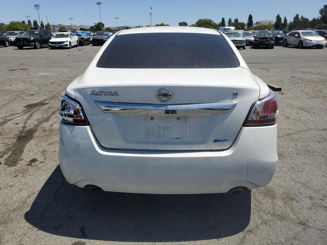 2015 Nissan Altima 2.5 vin: 1N4AL3AP2FC270465