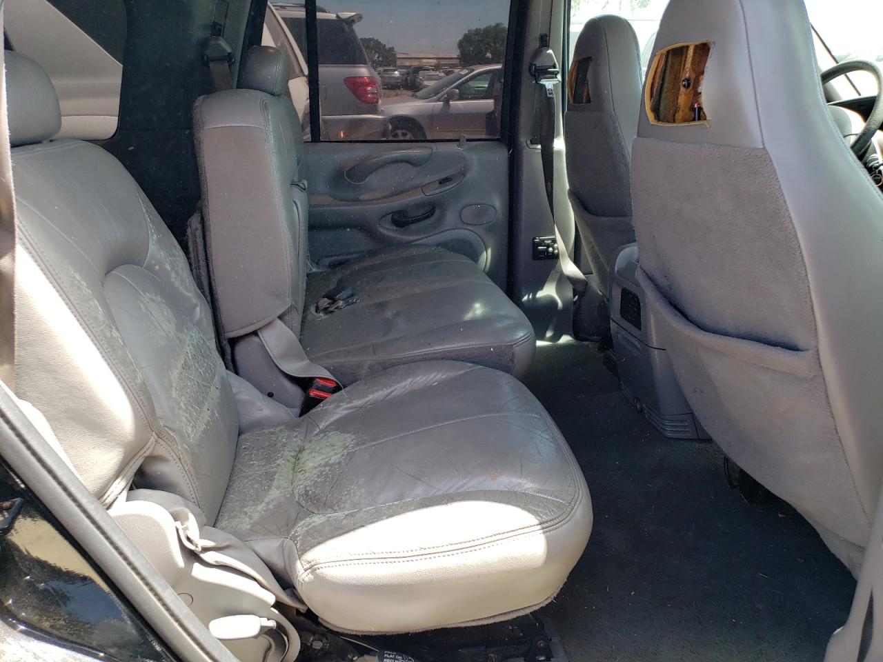 1FMPU16L9YLC19300 2000 Ford Expedition Xlt