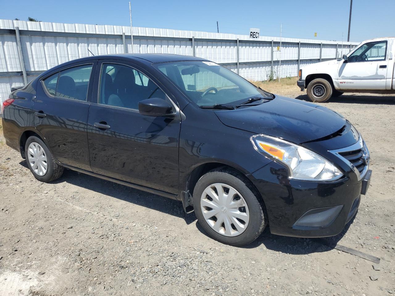 3N1CN7AP6KL809630 2019 Nissan Versa S