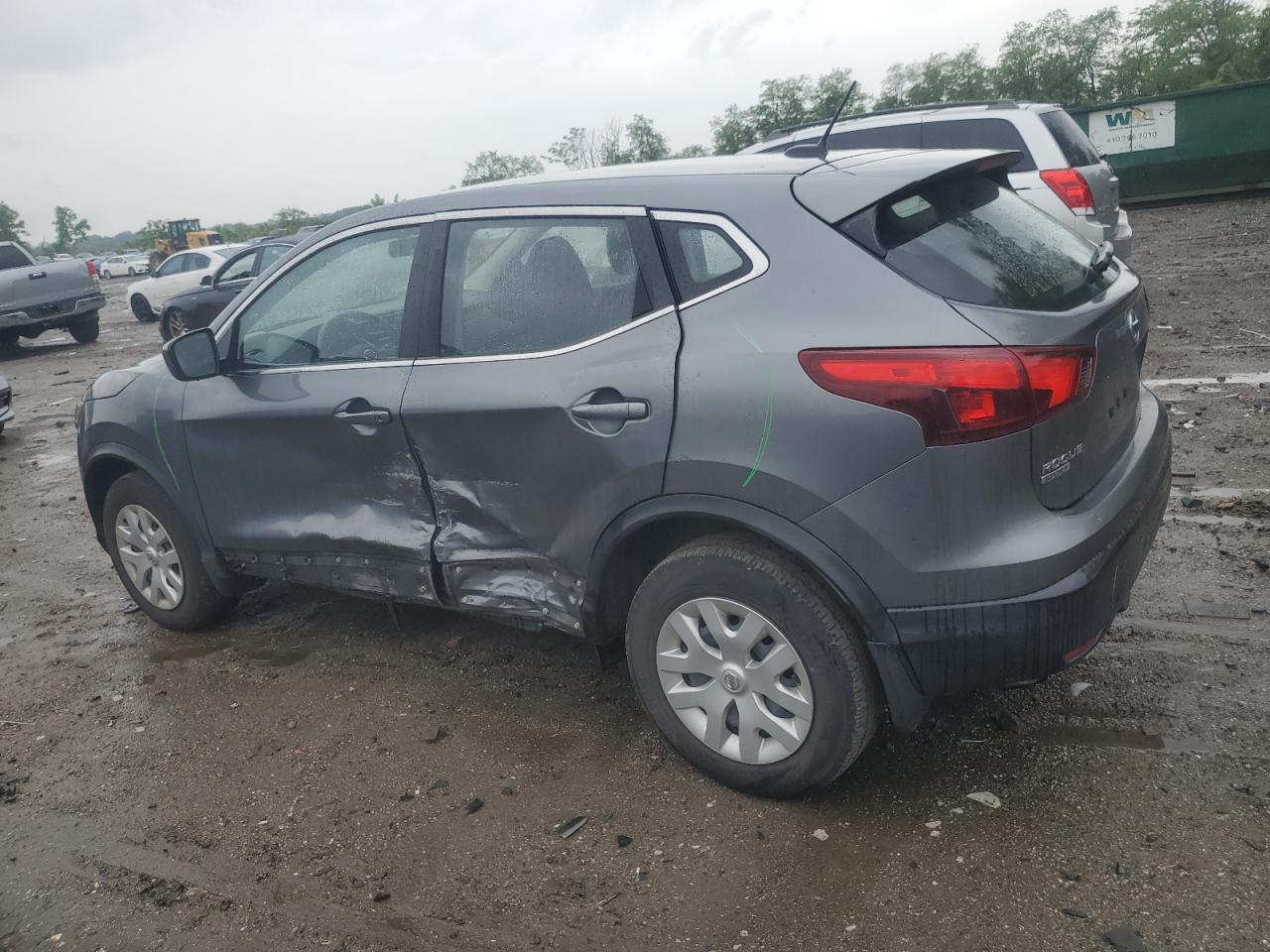 JN1BJ1CP6JW187458 2018 Nissan Rogue Sport S