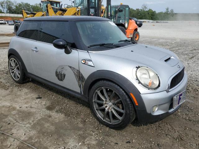 2007 Mini Cooper S VIN: WMWMF73547TT82524 Lot: 53771204