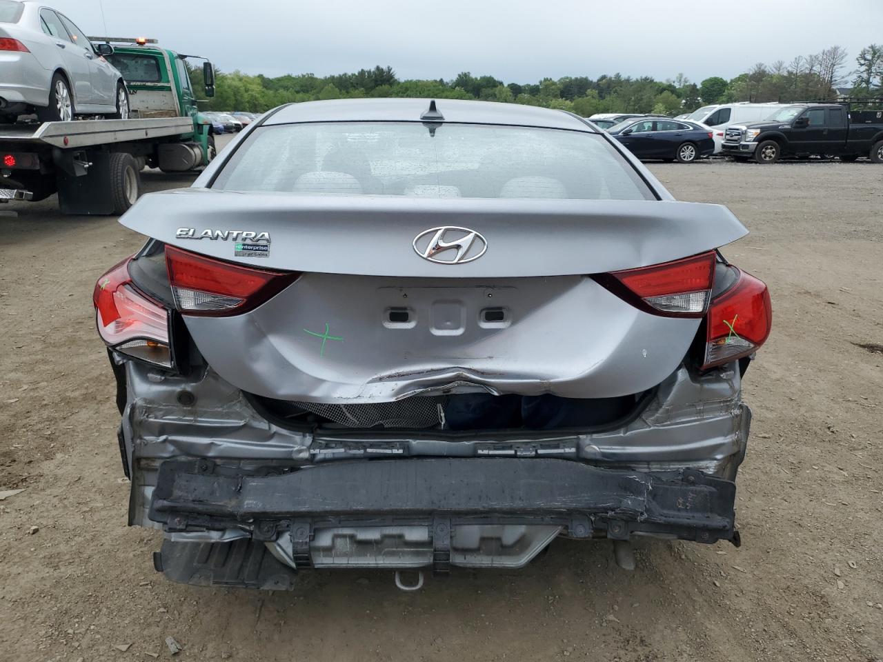 5NPDH4AE8GH689584 2016 Hyundai Elantra Se