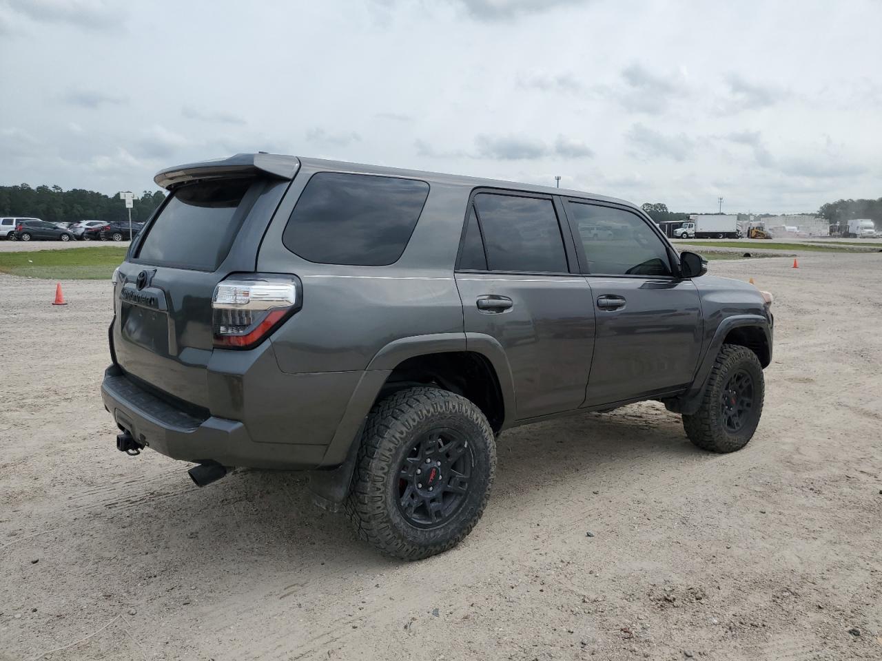 JTEZU5JR6K5195531 2019 Toyota 4Runner Sr5