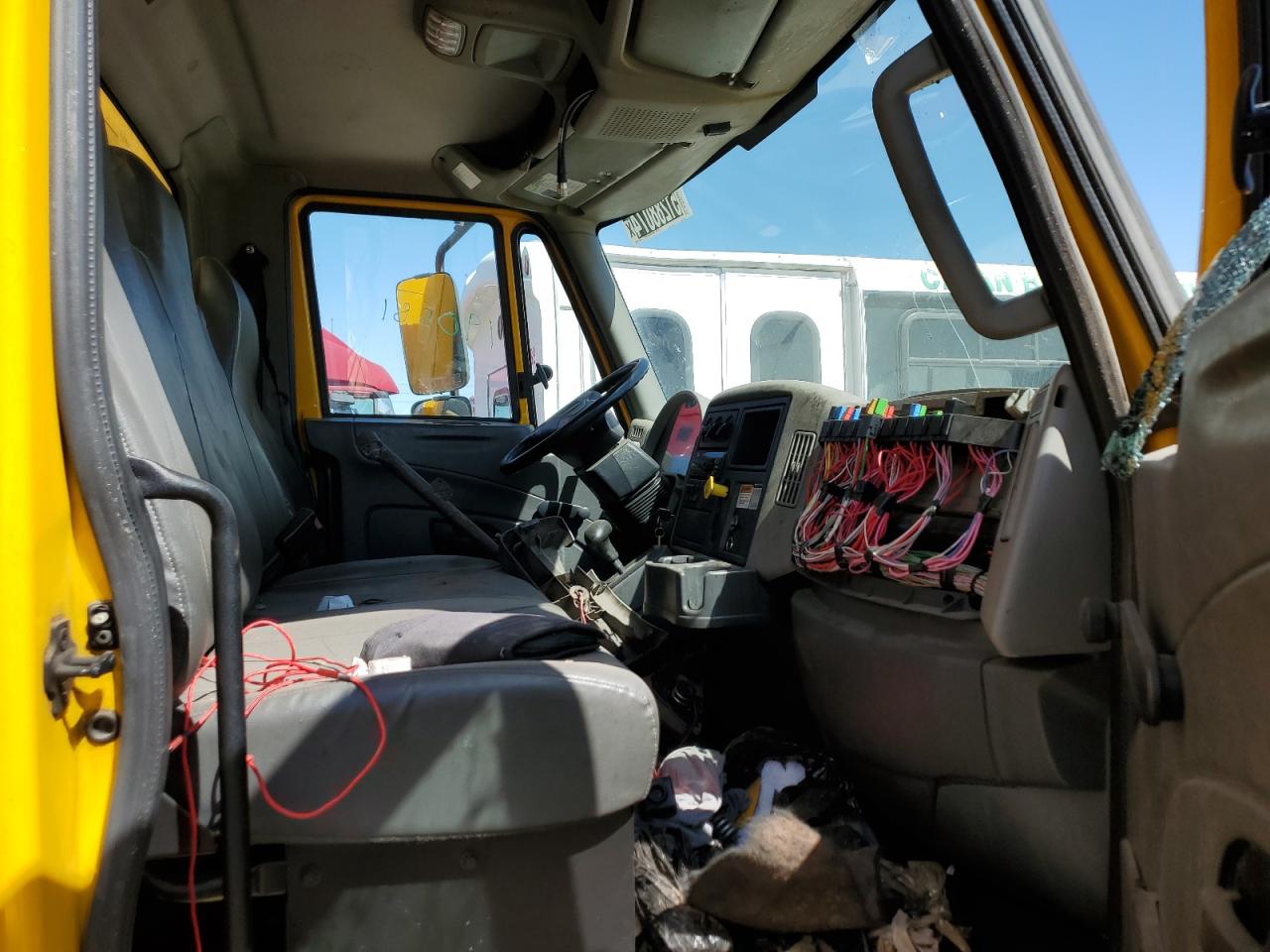 Lot #2535855796 2018 INTERNATIONAL 4000 4300