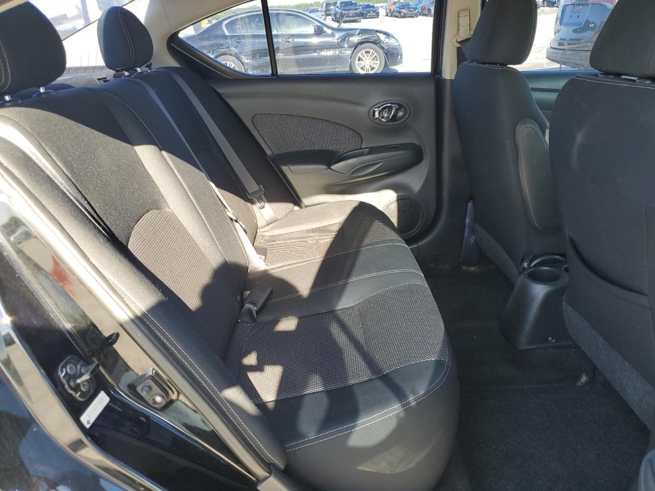 3N1CN7AP1EL828252 2014 Nissan Versa S