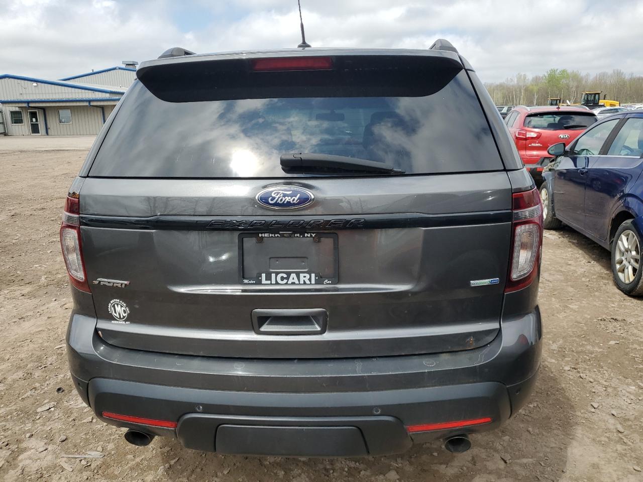 2015 Ford Explorer Sport vin: 1FM5K8GT6FGB28849