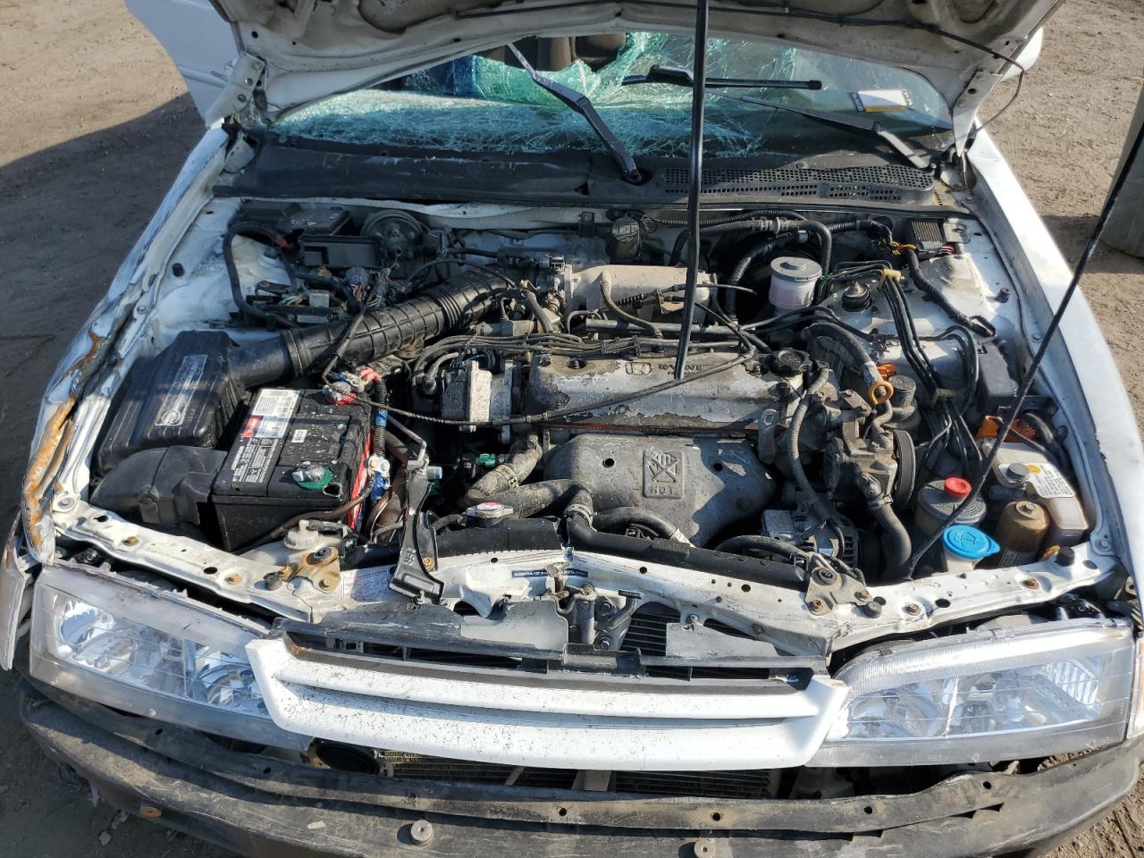 1HGCD5644RA051020 1994 Honda Accord Lx