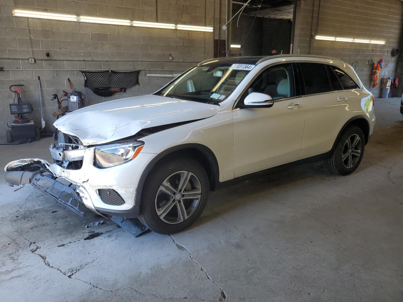 WDC0G4KB2GF109272 2016 Mercedes-Benz Glc 300 4Matic