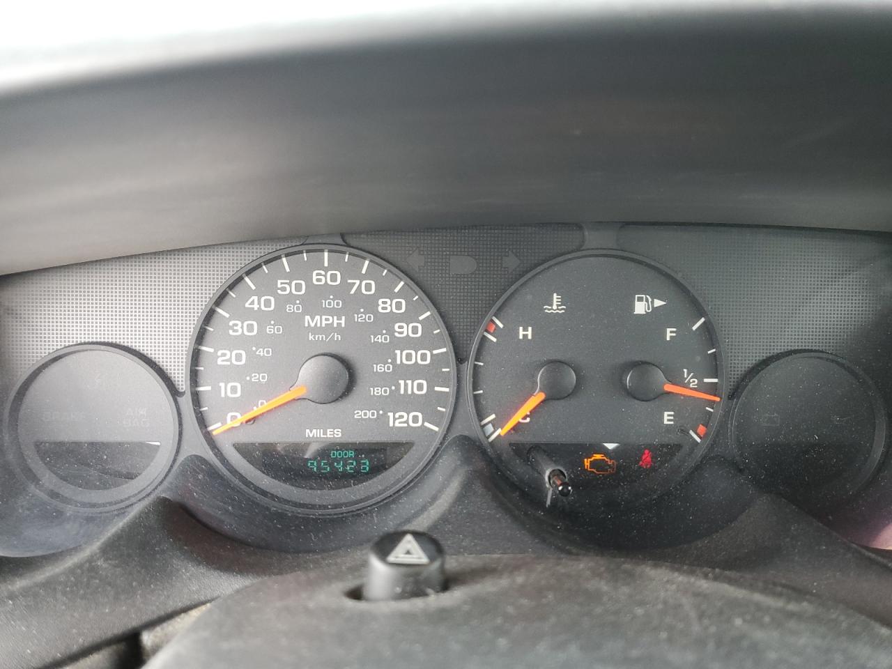 1B3ES26C22D526589 2002 Dodge Neon