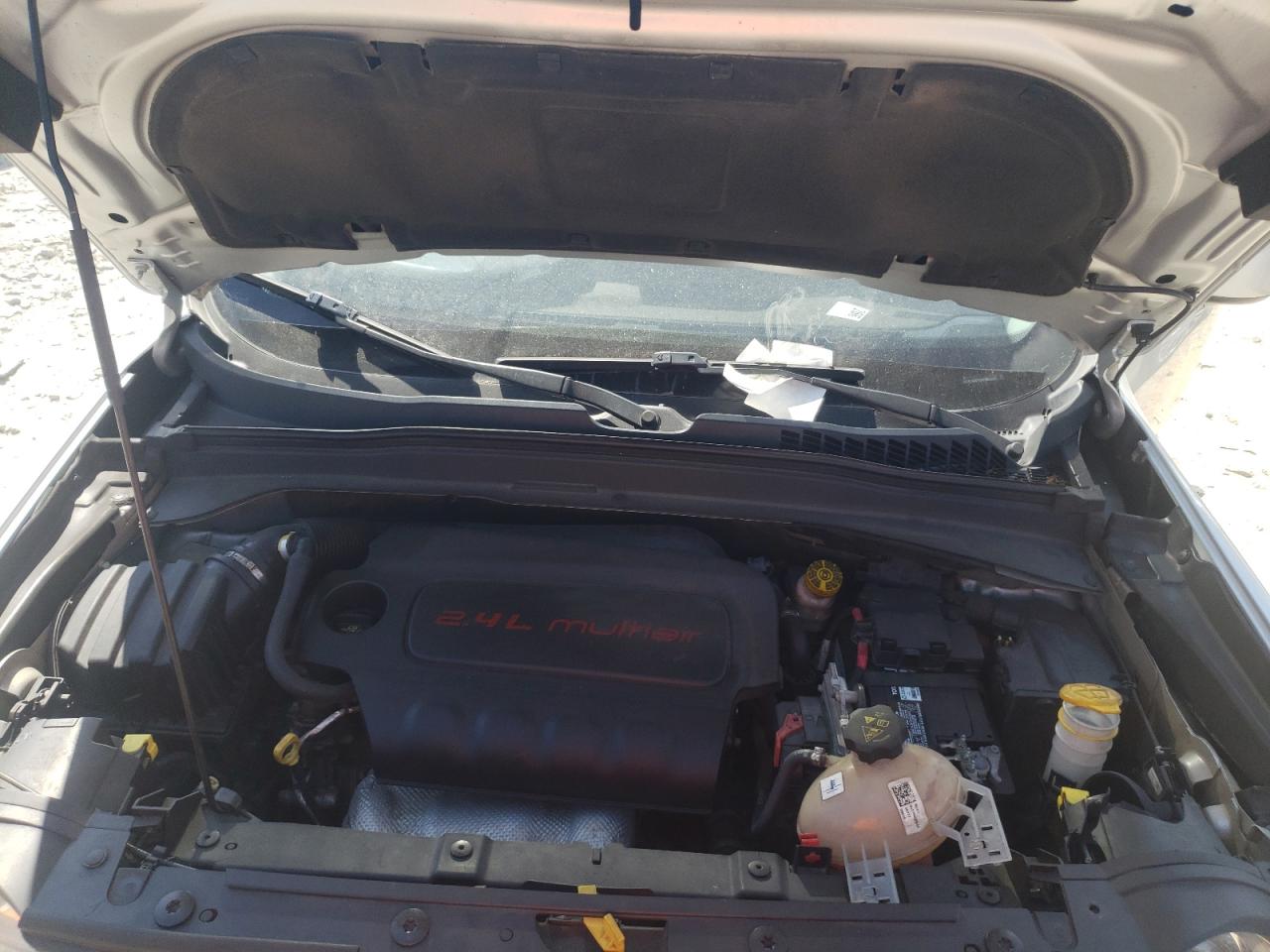 ZACCJBBT0FPB69599 2015 Jeep Renegade Latitude