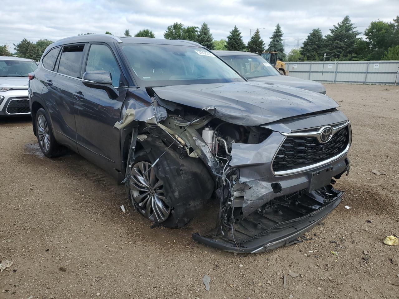 Lot #2821420335 2021 TOYOTA HIGHLANDER