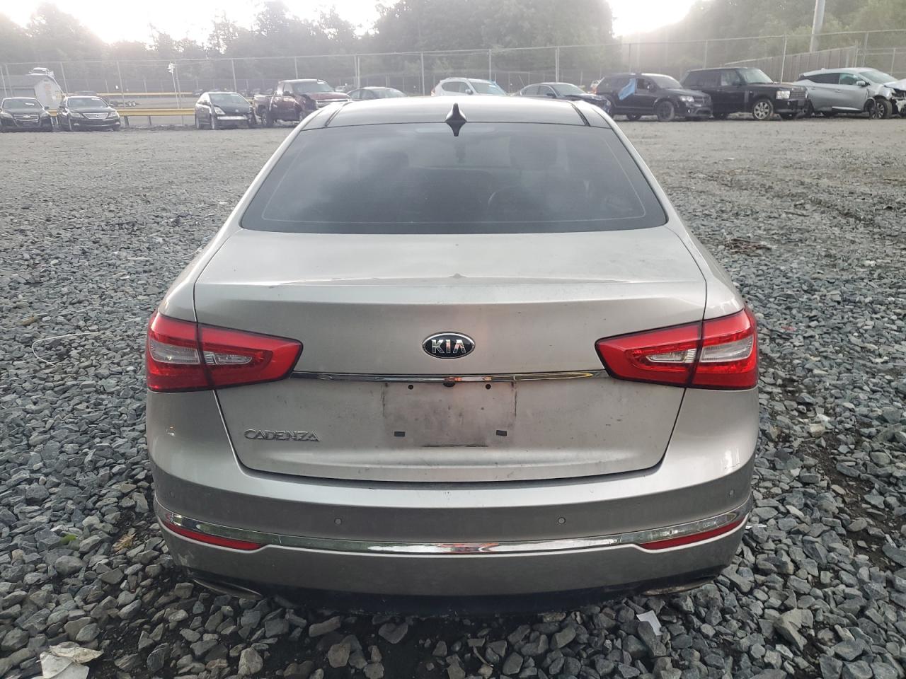 KNALN4D79F5182268 2015 Kia Cadenza Premium