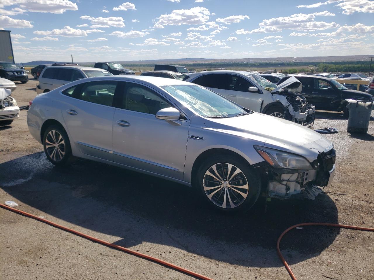 2017 Buick Lacrosse Essence vin: 1G4ZP5SS4HU196538