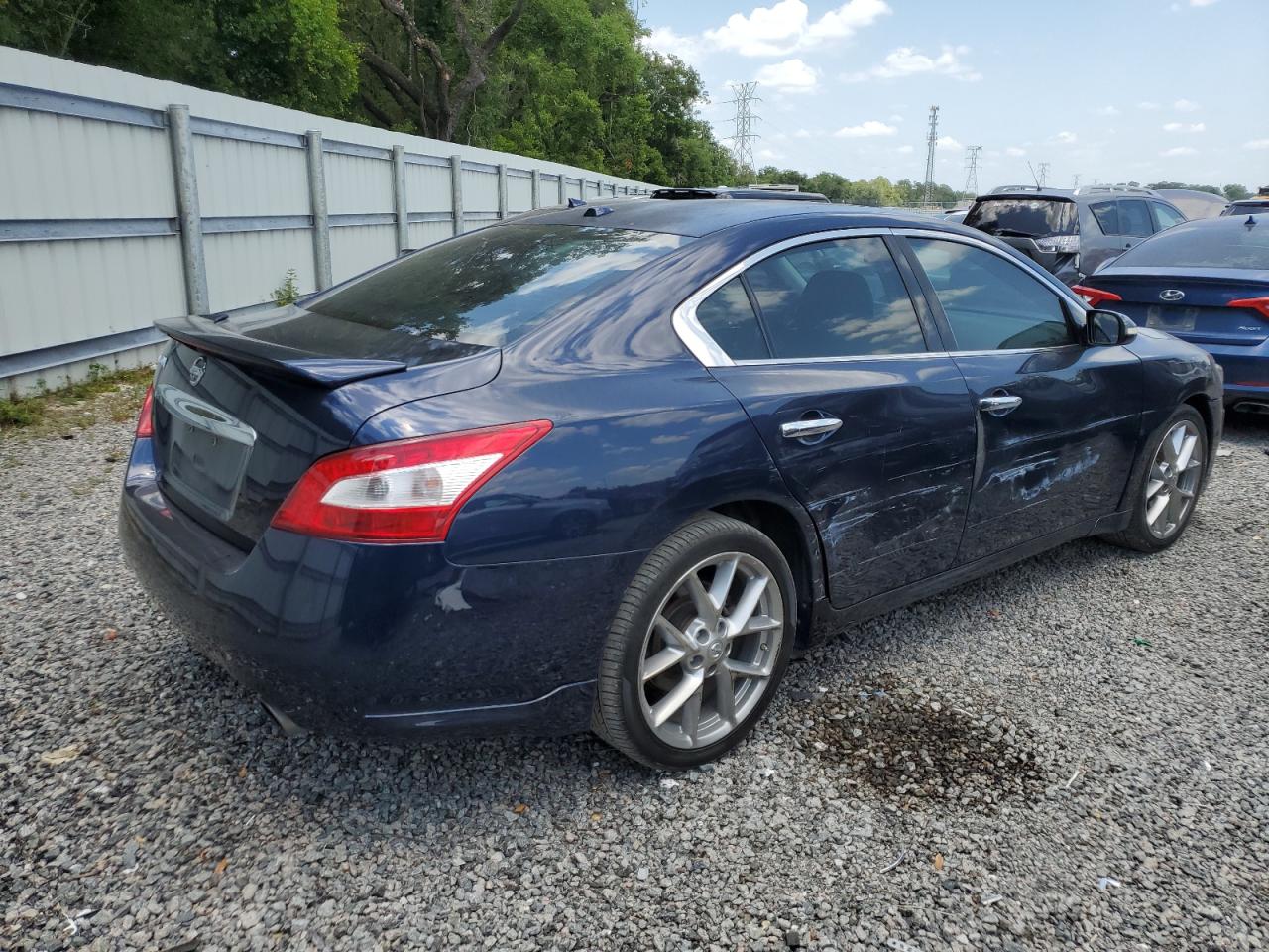 1N4AA5AP8BC810817 2011 Nissan Maxima S