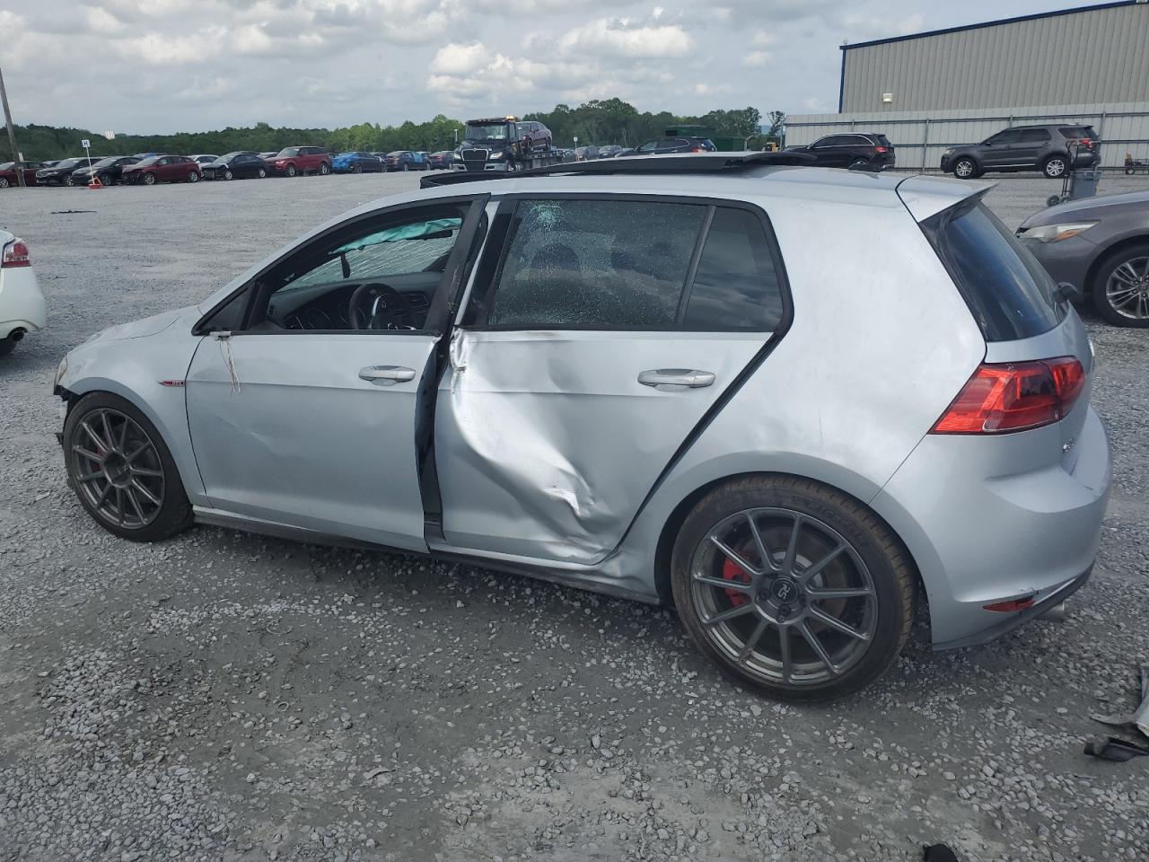 3VW547AU2HM039117 2017 Volkswagen Gti Sport