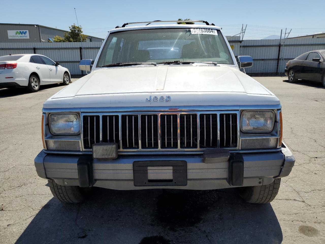 1J4FJ58S8NL233201 1992 Jeep Cherokee Laredo