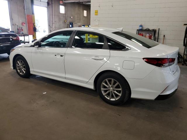 5NPE24AF3JH720696 2018 HYUNDAI SONATA - Image 2